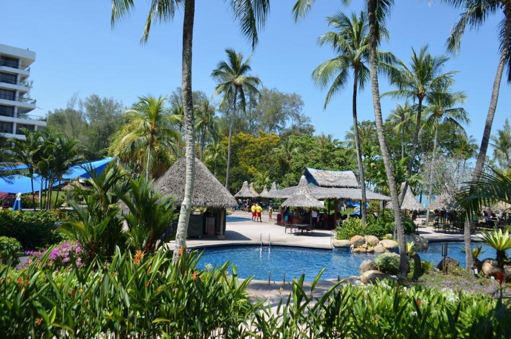 هتل گلدن سندز بای شانگری